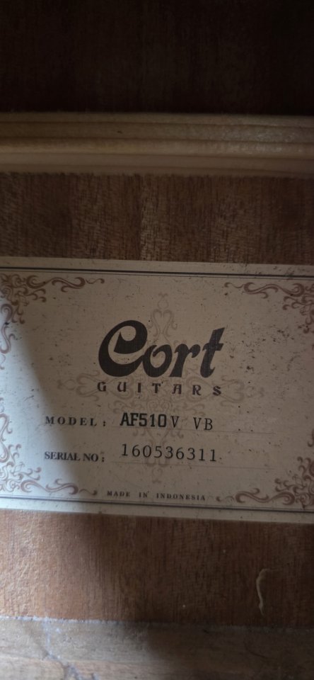 CORT ACÚSTICA de segunda mano · Foto 9 de 10 · Madrid · 99 €