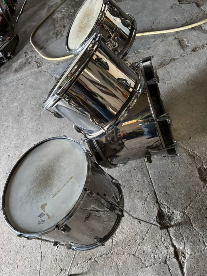 Batería vintage Asba 196 de segunda mano · Foto 4 de 8 · Sevilla · 950 €