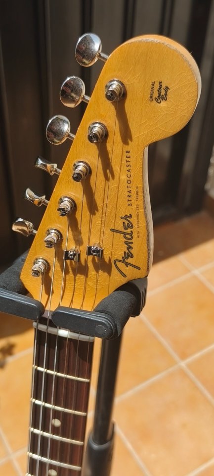 Fender Road Worn 60 strat. Mástil nuevo y optimizada. de segunda mano · Foto 1 de 10 · Murcia · 1000 €