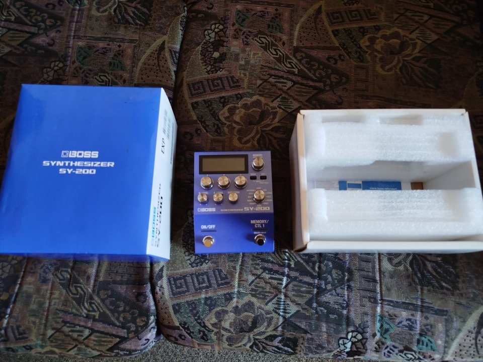 VENDO Boss SY 200 de segunda mano · Foto 2 de 2 · Murcia · 220 €