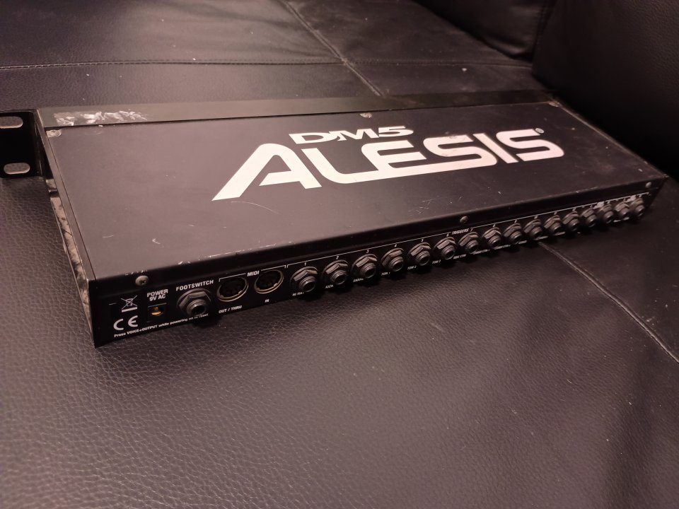 Alesis DM-5 de segunda mano · Foto 1 de 3 · Málaga · 80 €