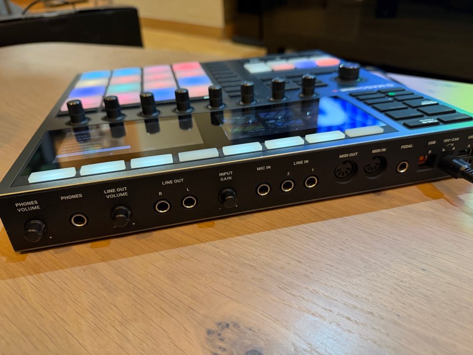 Native Instruments Maschine+ Standalone