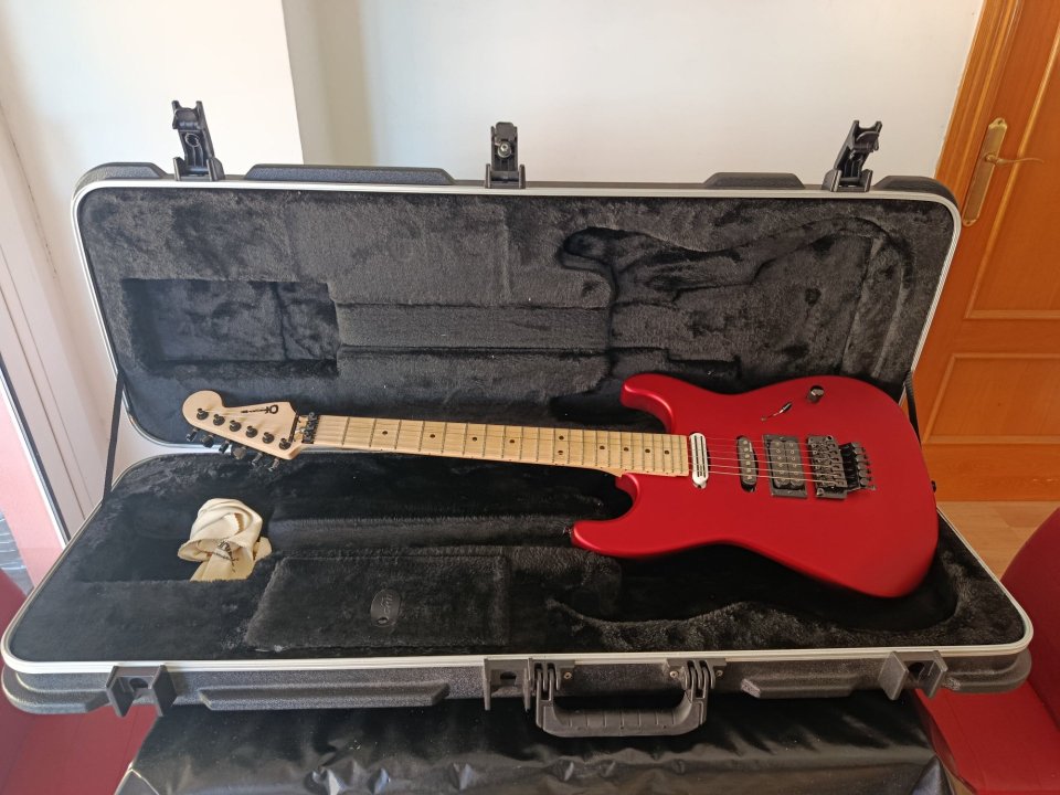 Charvel usa select san dimas hss de segunda mano · Foto 3 de 8 · Barcelona · 2100 €