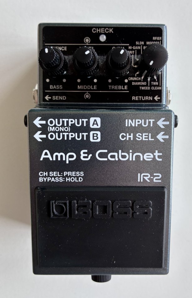 BOSS IR-2 Amp & Cabinet de segunda mano · Foto 2 de 6 · Madrid · 110 €