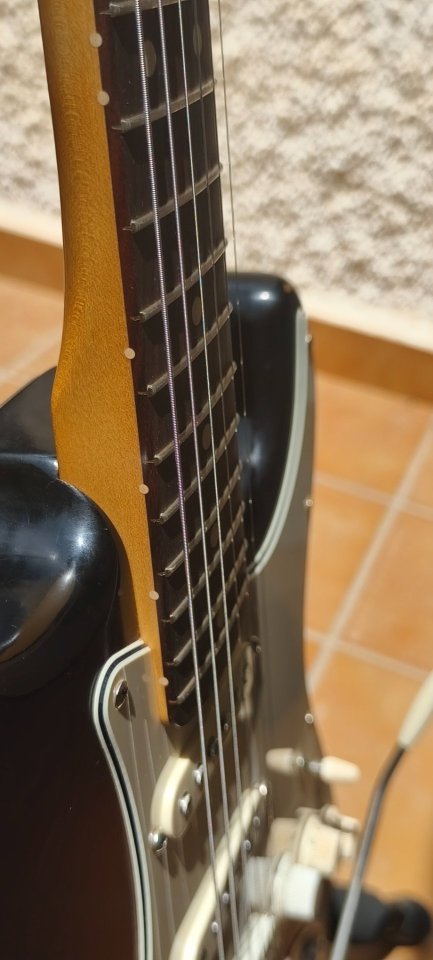 Fender Road Worn 60 strat. Mástil nuevo y optimizada. de segunda mano · Foto 6 de 10 · Murcia · 1000 €
