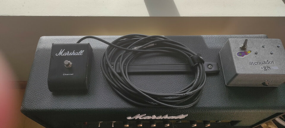 Ceriatone 18 watt  Head ESCUCHO OFERTAS