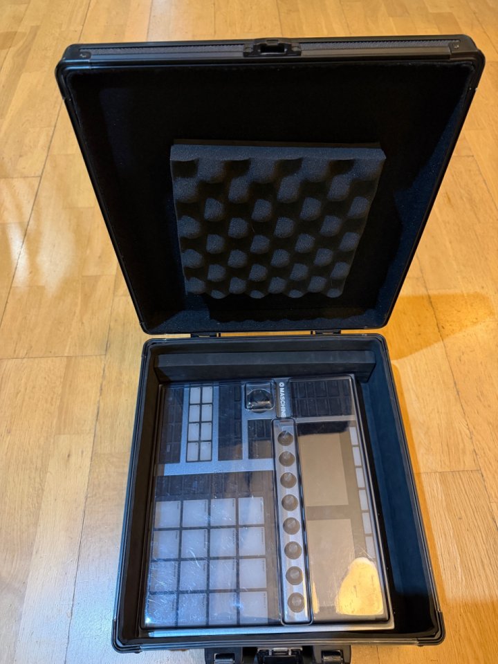 Native Instruments Maschine+ Standalone