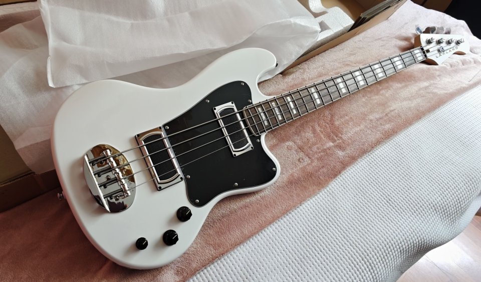 Lakland Skyline Decade. NUEVO, A ESTRENAR. de segunda mano · Foto 1 de 10 · Lugo · 1690 €