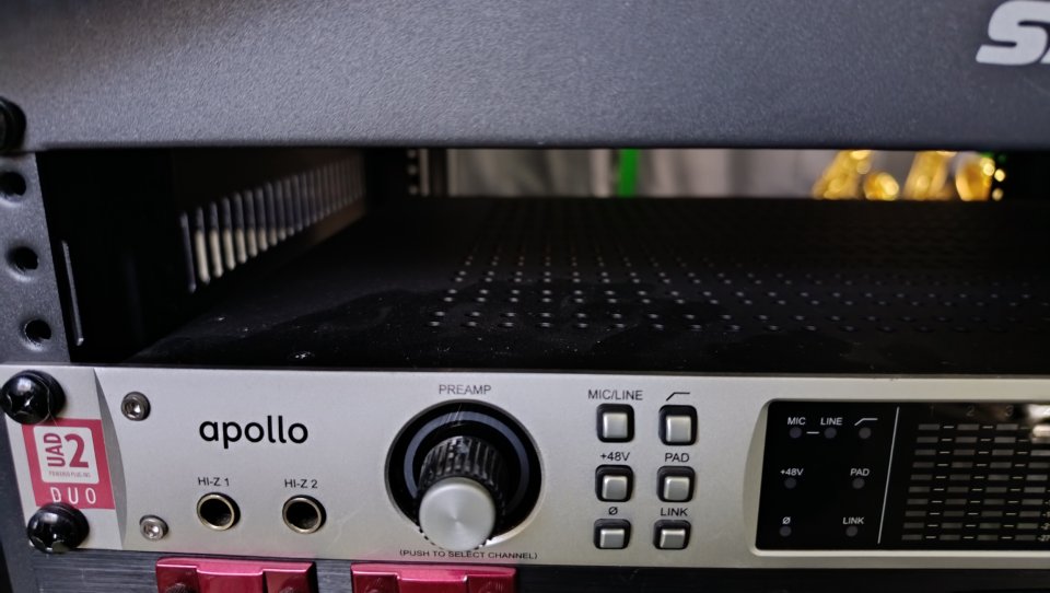 Uad Apollo Duo Silver Thunderbolt 3 y 4 de segunda mano · Foto 2 de 4 · Ourense · 1200 €
