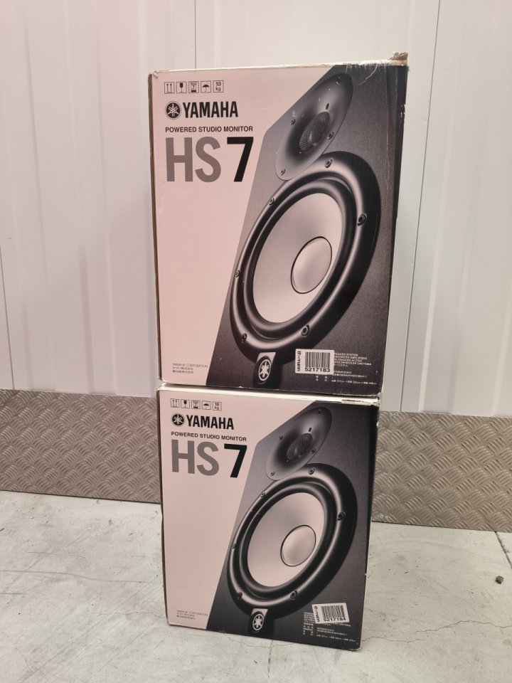 Monitores de estudio Yamaha HS7