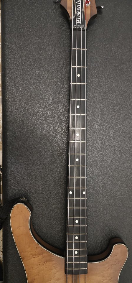 RICKENBACKER 4002
