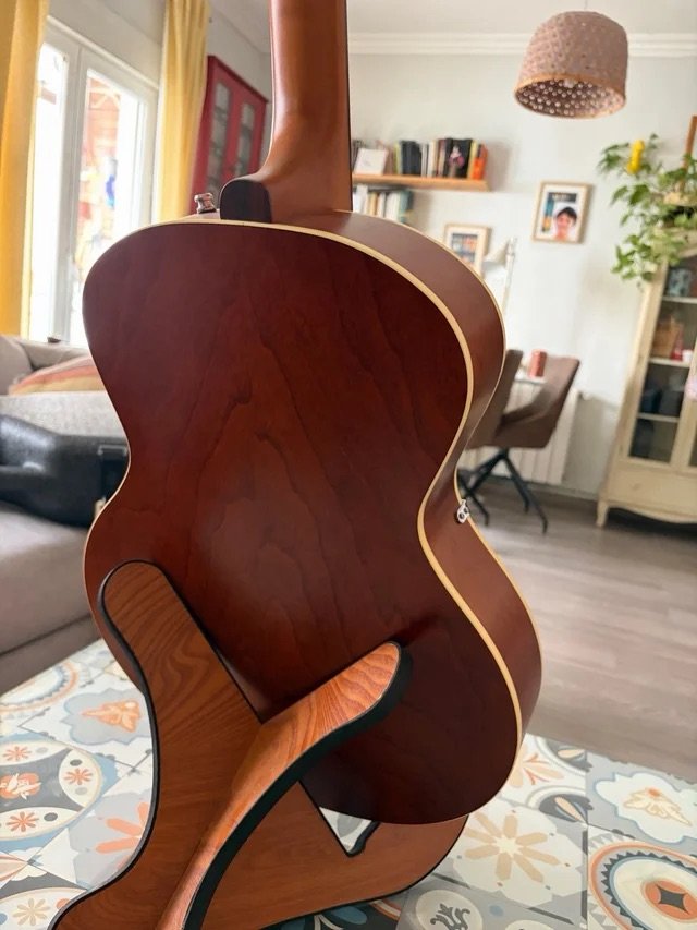Godin 5th Avenue Kingpin left-handed de segunda mano · Foto 4 de 6 · Albacete · 550 €