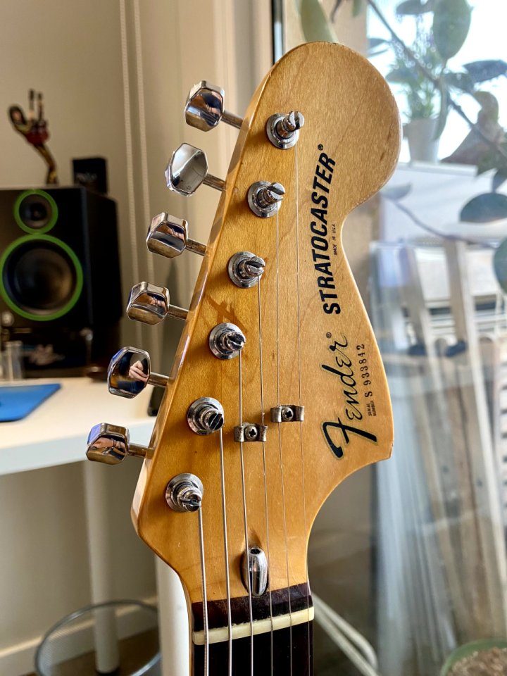 *RESERVADA* Fender Stratocaster '79 ¡3,6kg!