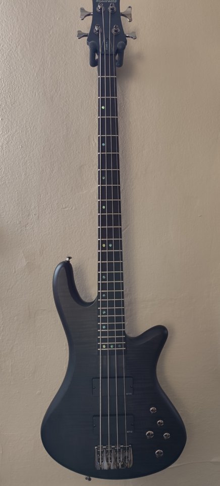 Schecter Stiletto Studio 4
