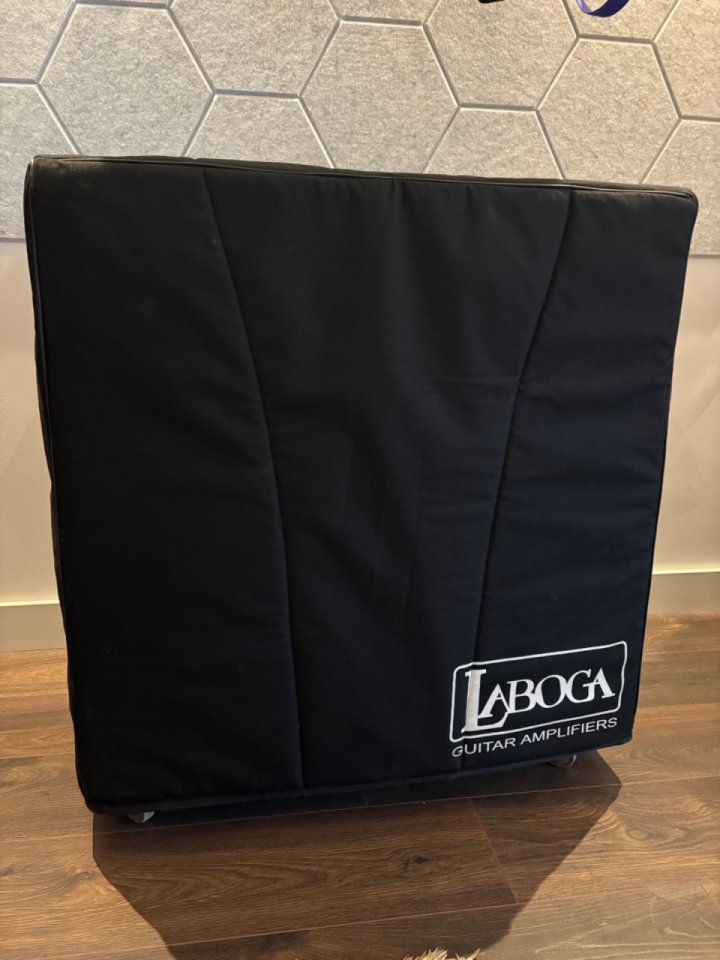 Pantalla Laboga 4x12 Premium de segunda mano · Foto 6 de 8 · Madrid · 250 €