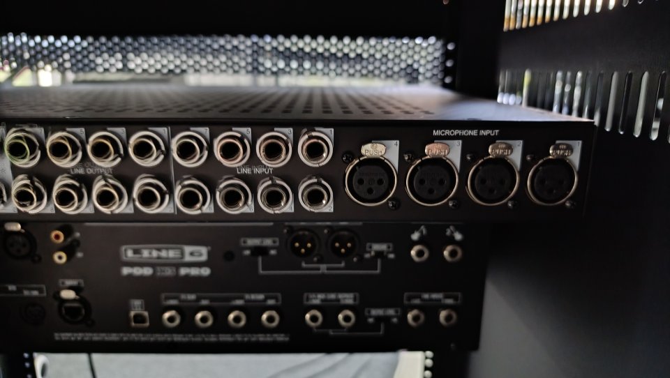 Uad Apollo Duo Silver Thunderbolt 3 y 4 de segunda mano · Foto 4 de 4 · Ourense · 1200 €