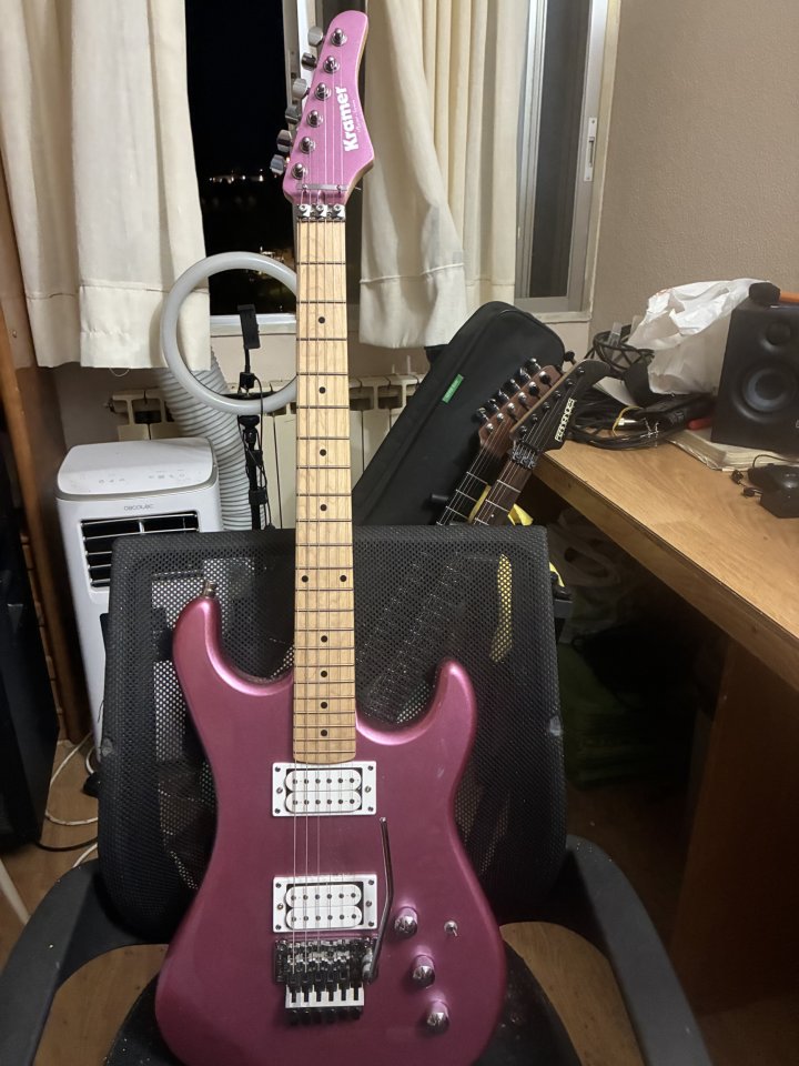 KramerGuitars pacer de segunda mano · Foto 2 de 5 · Palencia · 280 €