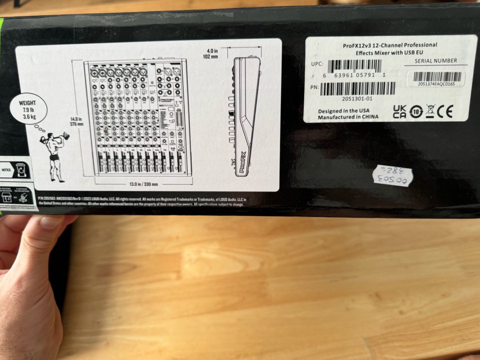 Mackie PRO FX 12v3 de segunda mano · Foto 7 de 8 · Almería · 230 €