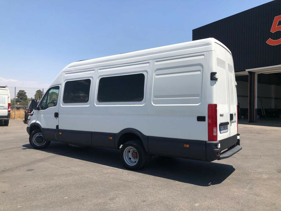 (Se Alquila o vende) Furgón para Orquestas (9 Plazas + Carga)