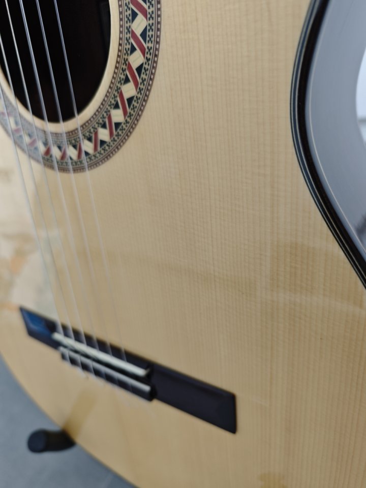 Antonio de Toledo at16 negra+ estuche foam