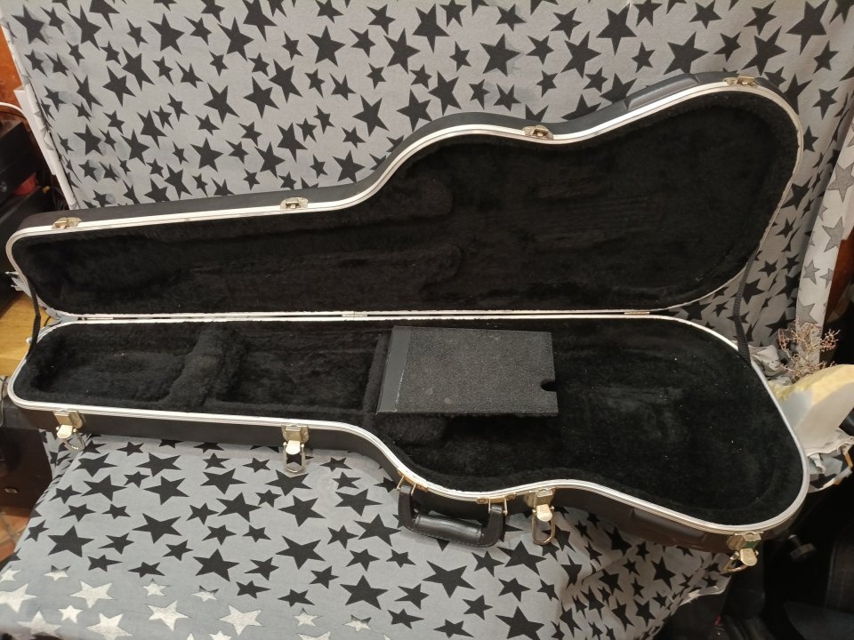 Estuche fender usa tipo pistola de segunda mano · Foto 4 de 8 · Barcelona · 150 €