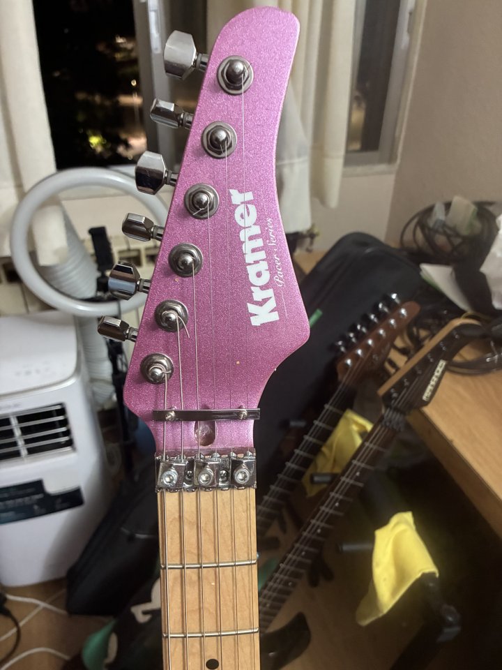 KramerGuitars pacer de segunda mano · Foto 4 de 5 · Palencia · 280 €