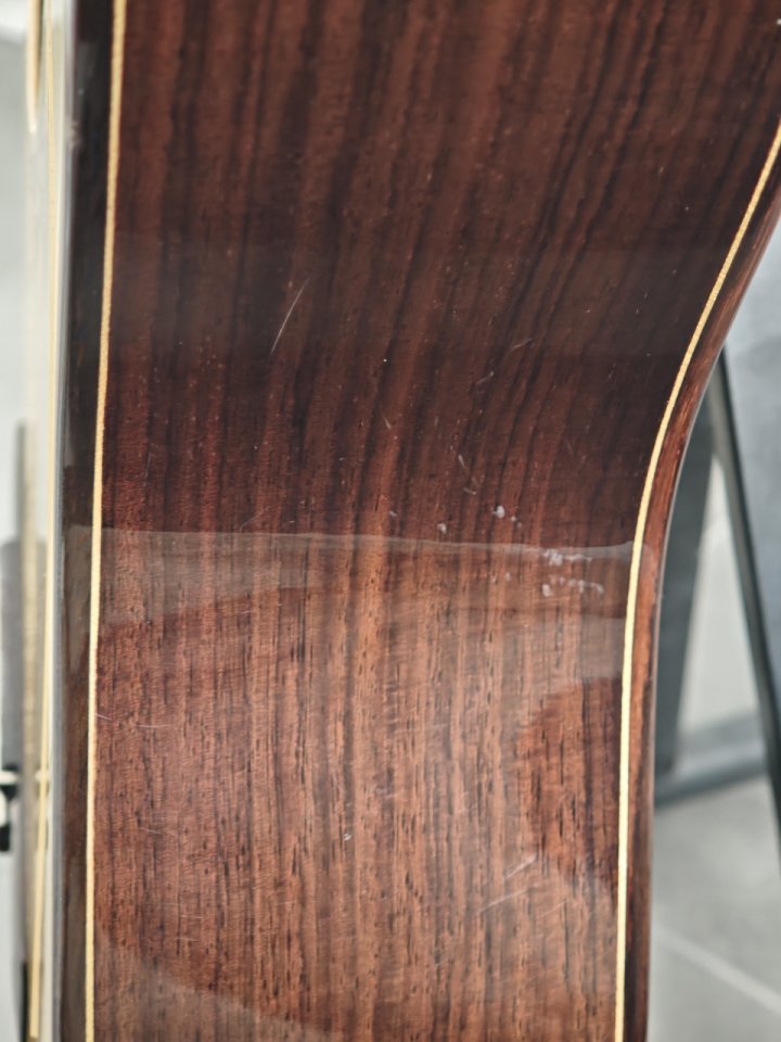 Antonio de Toledo at16 negra+ estuche foam