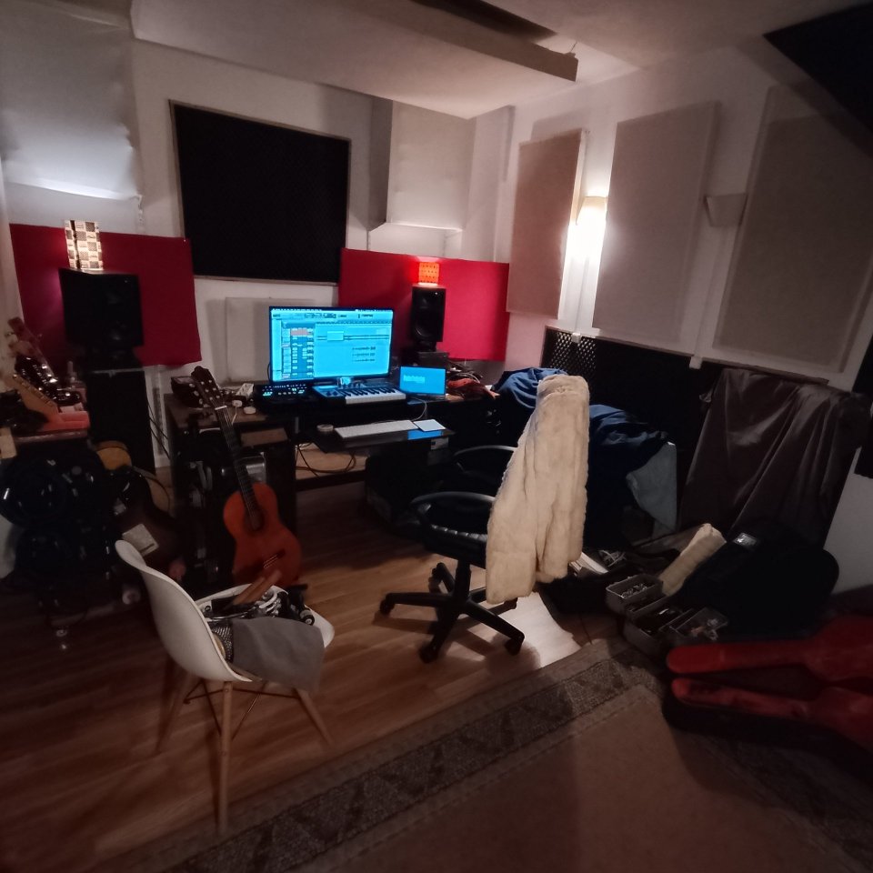 Estudio de grabación, producción y mezcla de segunda mano · Foto 6 de 7 · Valencia