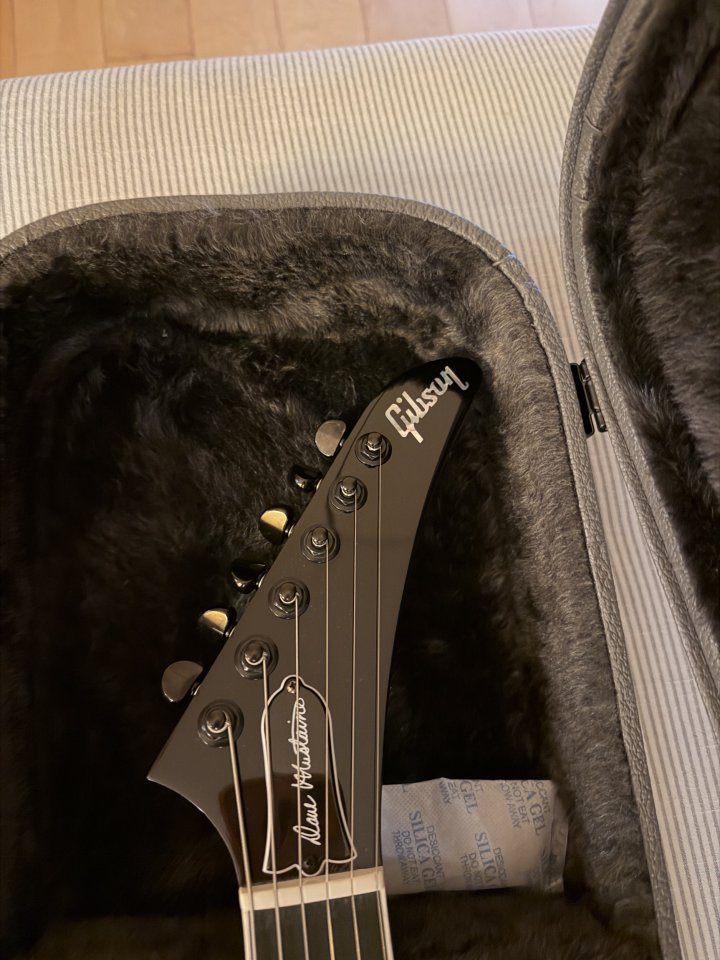 Guitarra Gibson Dave Mustaine Flying V AN de segunda mano · Foto 5 de 6 · Valencia · 1800 €