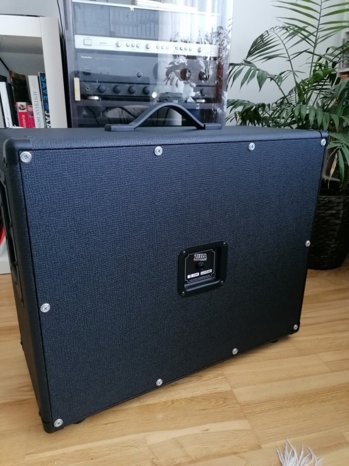 Zilla Mini Modern 1x12" Celestion G12-35XC (Legacy) RESERVADO