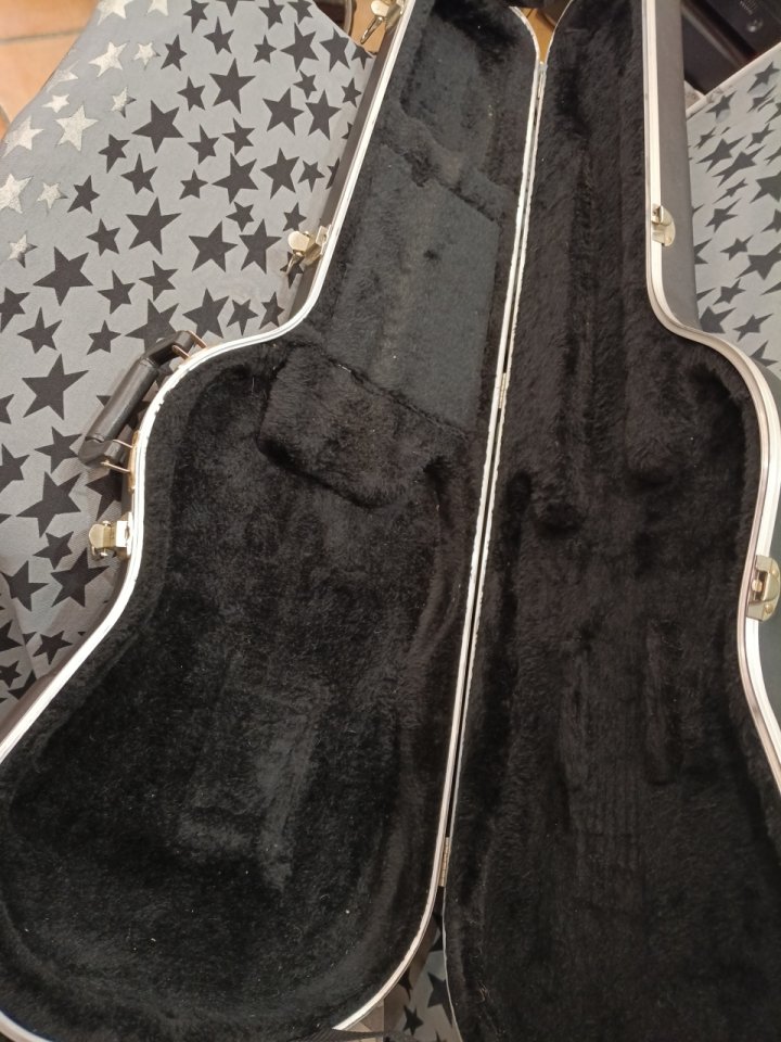 Estuche fender usa tipo pistola de segunda mano · Foto 6 de 8 · Barcelona · 150 €