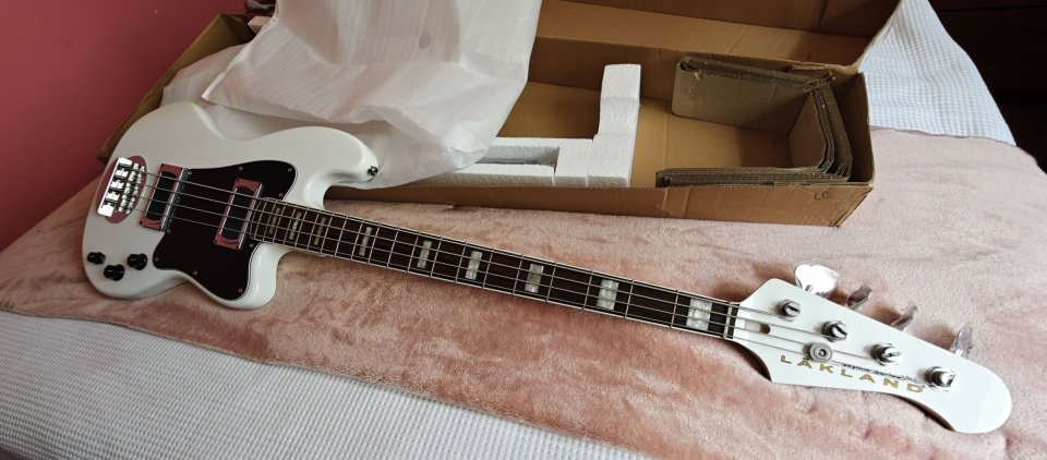 Lakland Skyline Decade. NUEVO, A ESTRENAR. de segunda mano · Foto 8 de 10 · Lugo · 1690 €