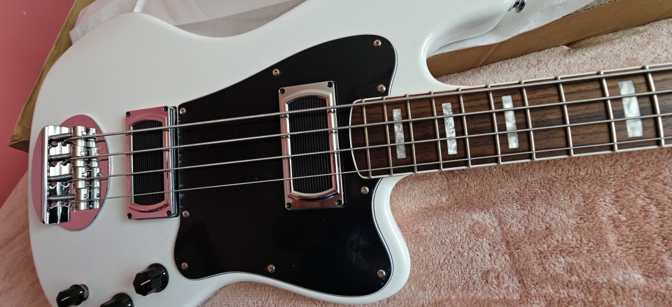 Lakland Skyline Decade. NUEVO, A ESTRENAR. de segunda mano · Foto 10 de 10 · Lugo · 1690 €