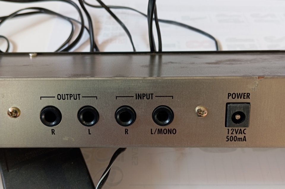 Procesador de efectos RFX. 1000