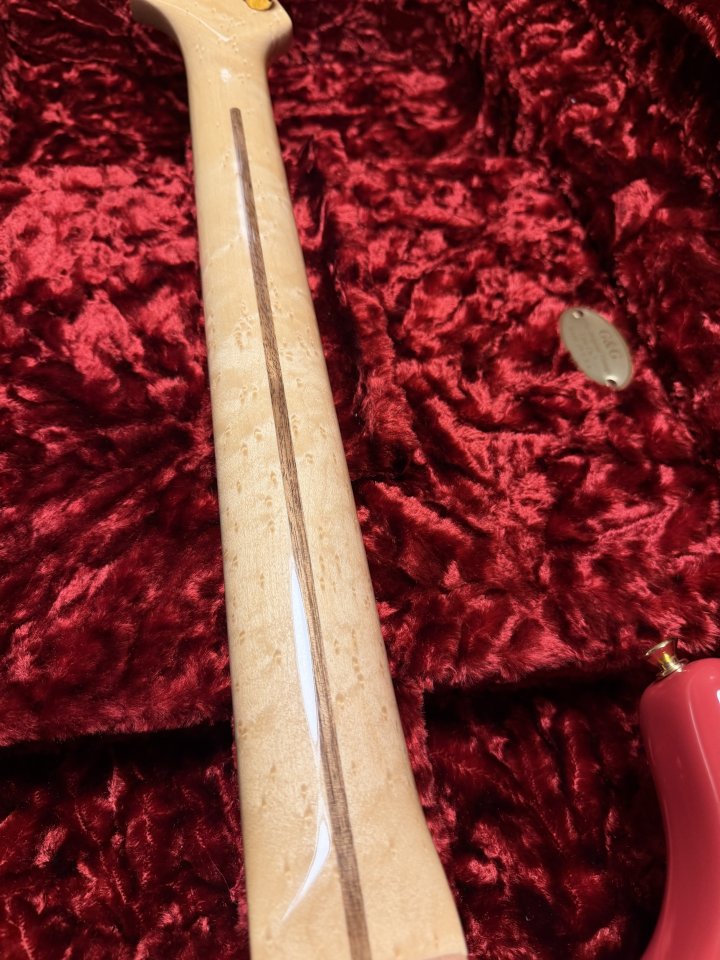 Fender Custom Shop 56 Strat NOS Birdeye Fiesta Red