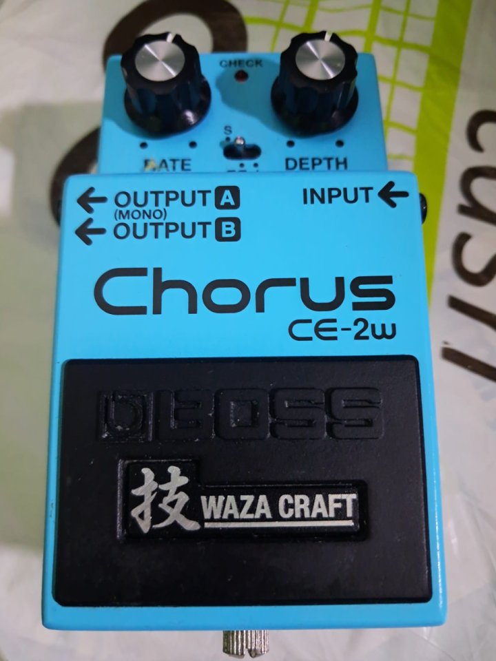Chorus Boss CE -2W