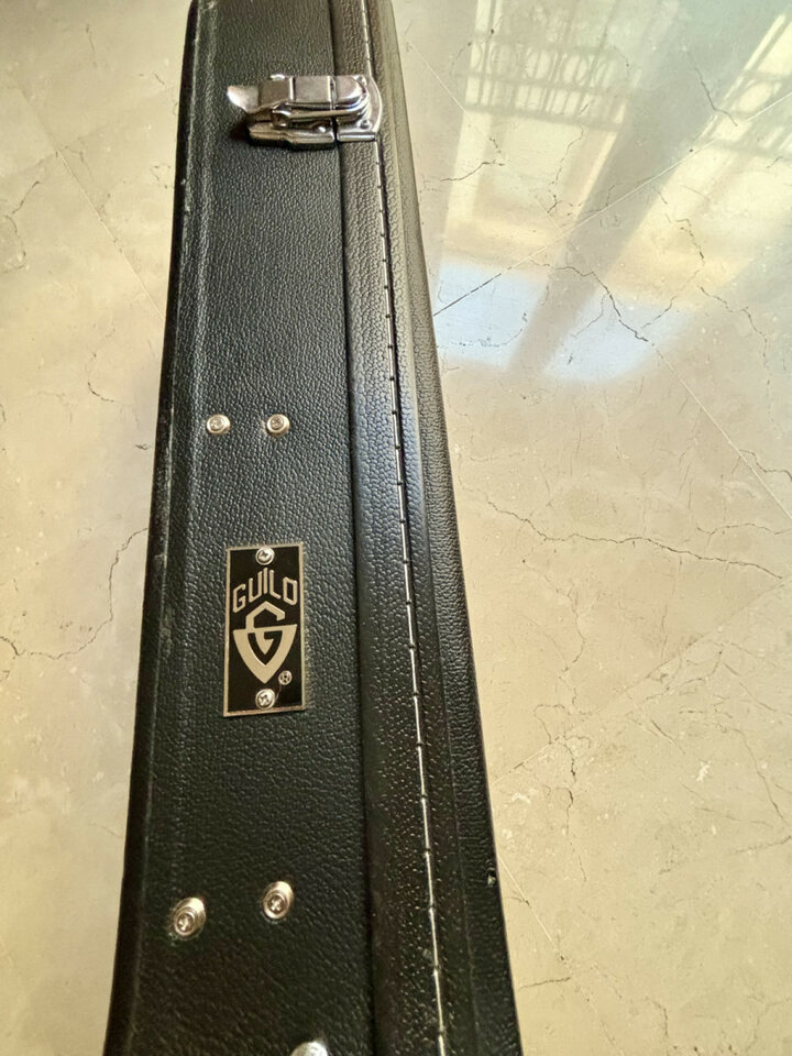 Guild Starfire I Jet 90 Satin White + Funda rígida Guild Deluxe