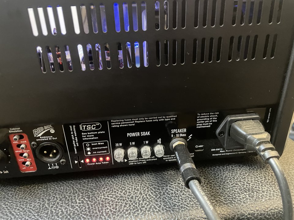 H&K GrandMeister Deluxe 40 4-Ch 40W Head + FSM 432 MKIII