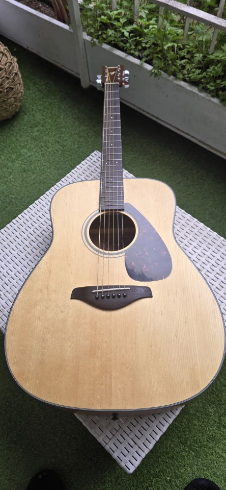 Guitarra Acústica Yamaha