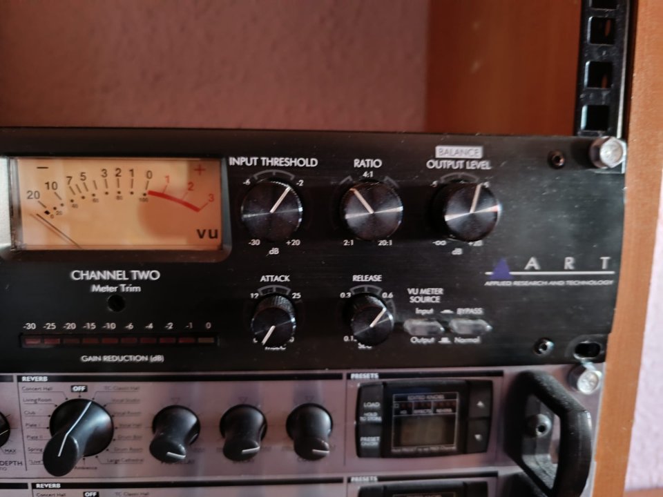 Compresor ART Pro VLA II: