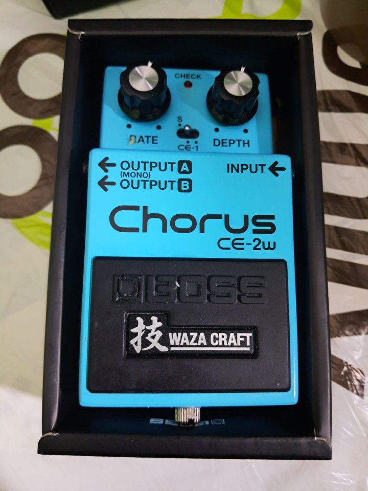 Chorus Boss CE -2W