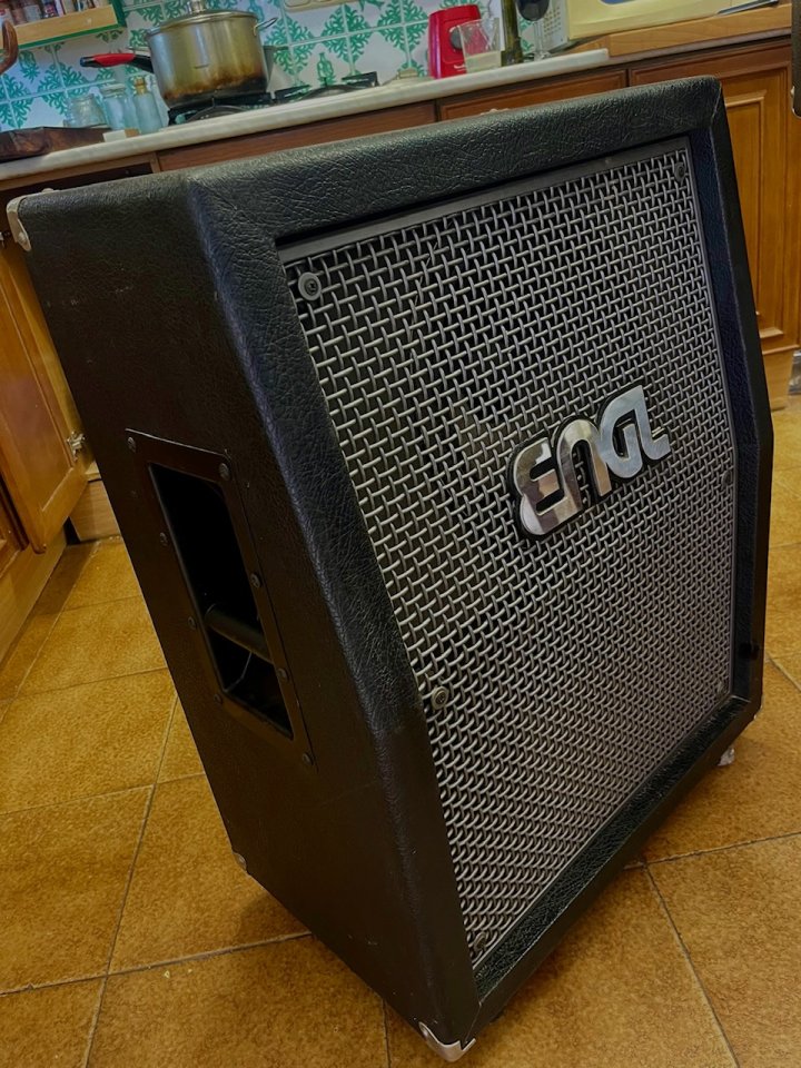 Amplificador Guitarra a Válvulas ENGL Thunder 50