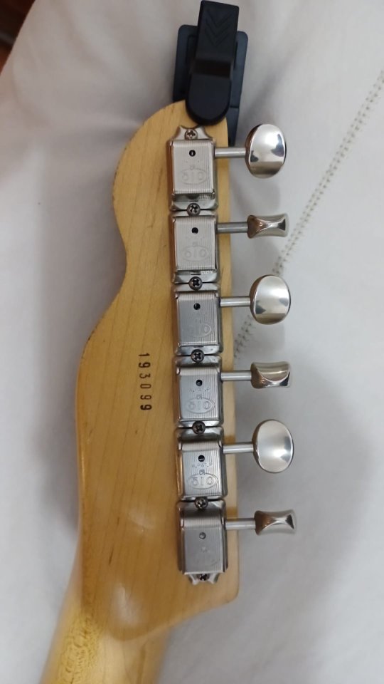 Guitarra Electrica Mayback Teleman T54 Caddy Blue Aged de segunda mano · Foto 6 de 8 · Madrid · 1200 €