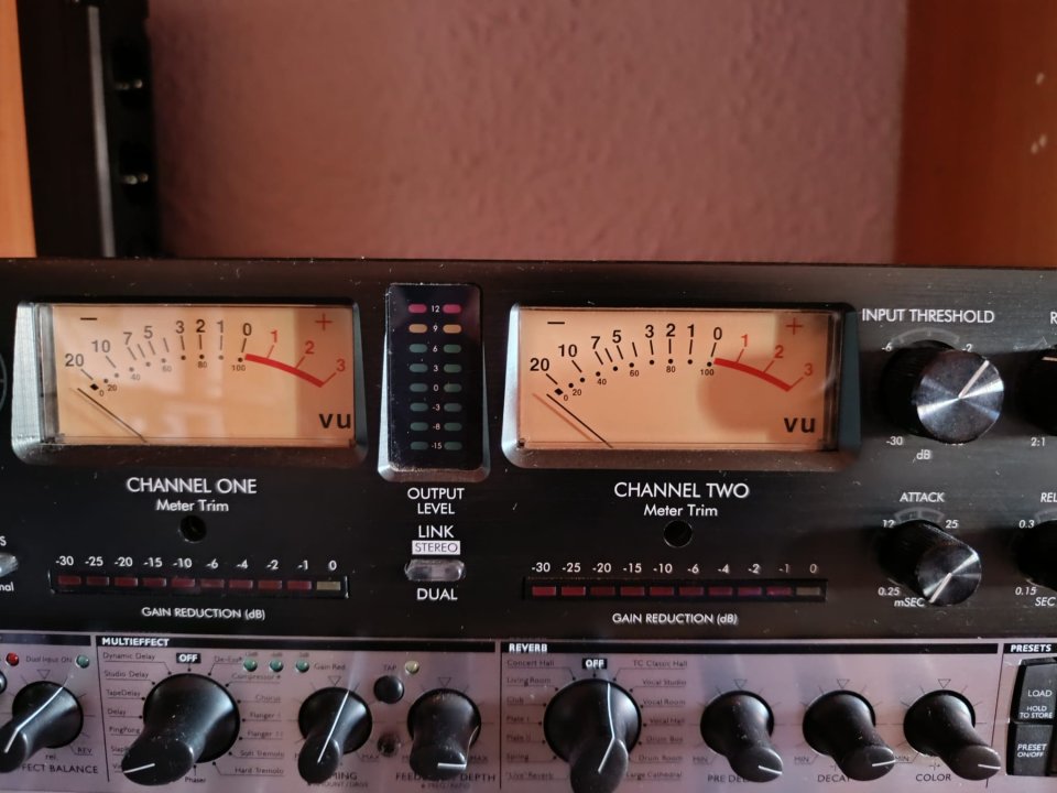 Compresor ART Pro VLA II: