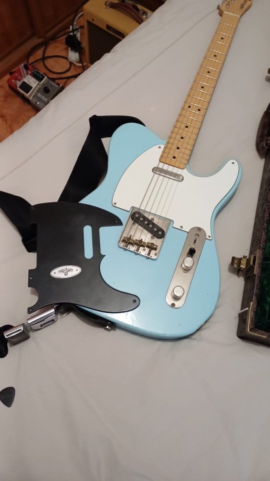 Guitarra Electrica Mayback Teleman T54 Caddy Blue Aged de segunda mano · Foto 7 de 8 · Madrid · 1200 €