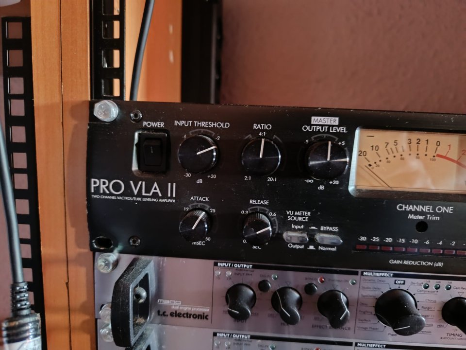 Compresor ART Pro VLA II: