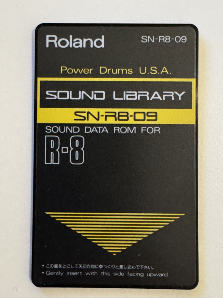 Tarjeta Roland SN-R8-09 POWER DRUMS U.S.A. de segunda mano · Foto 1 de 5 · Almería · 50 €