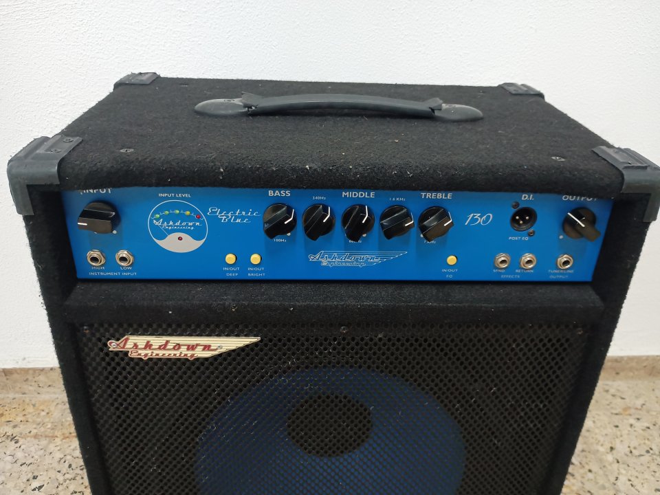Amplificador de bajo Ashdown 15 "