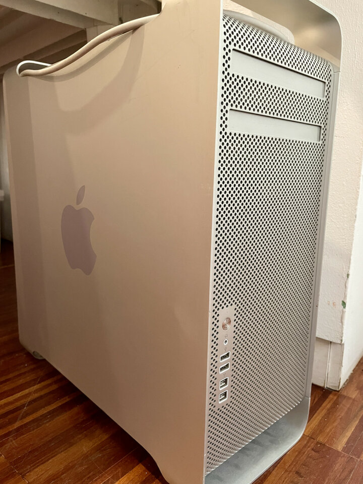 Mac Pro G5 de Apple - 128GB RAM de segunda mano · Foto 5 de 5 · Barcelona · 290 €