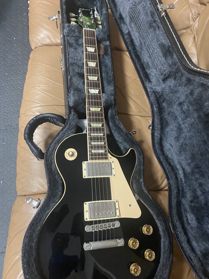 Guitarra gibson les paul standard ebony
